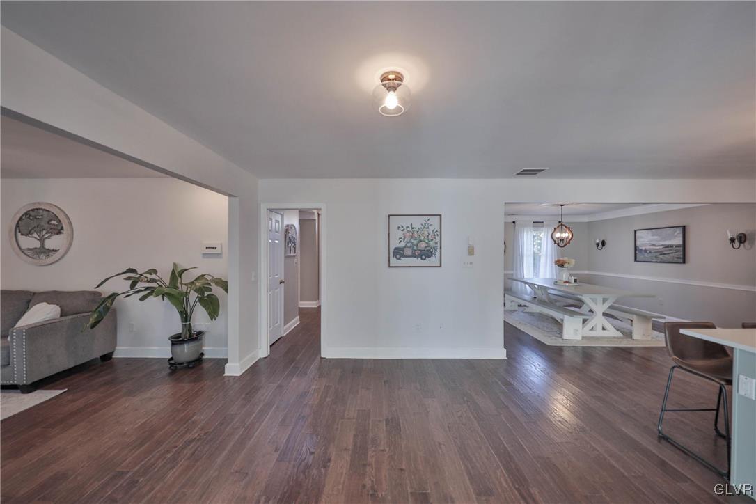 295 Wedgewood Road Bethlehem, PA 18017 - Photo 18 of 40 Gallery Image 18