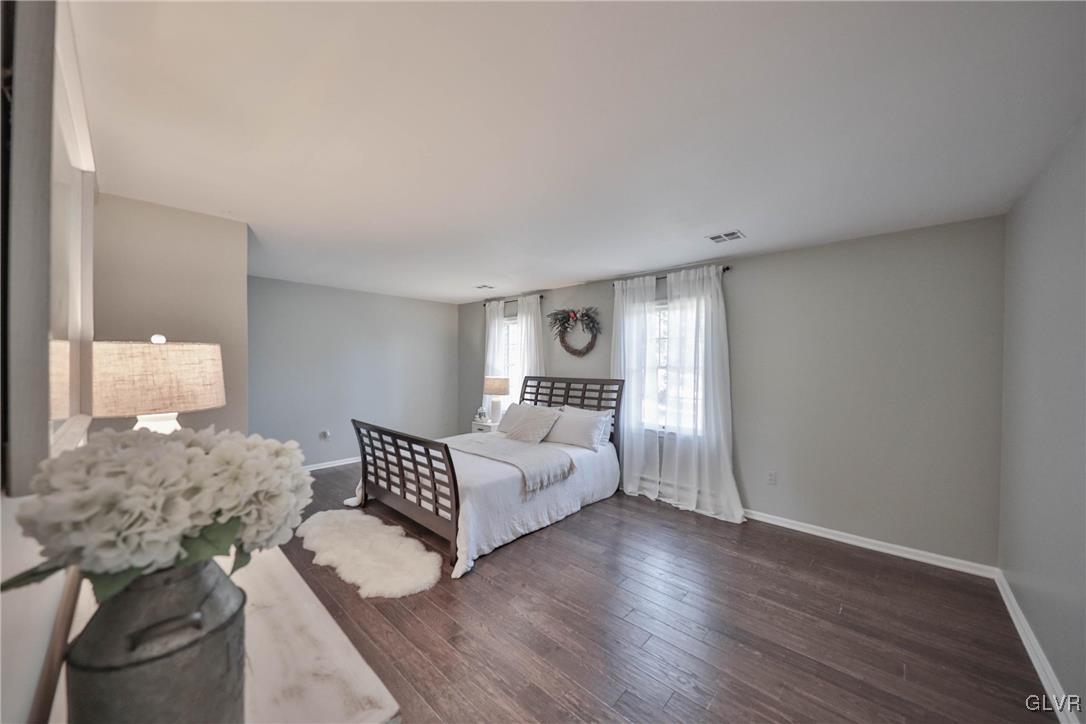 295 Wedgewood Road Bethlehem, PA 18017 - Photo 26 of 40 Master Bedroom