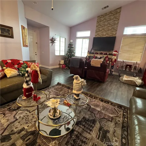 $549,000 | 44528 Camolin Lane, Lancaster, CA 93534