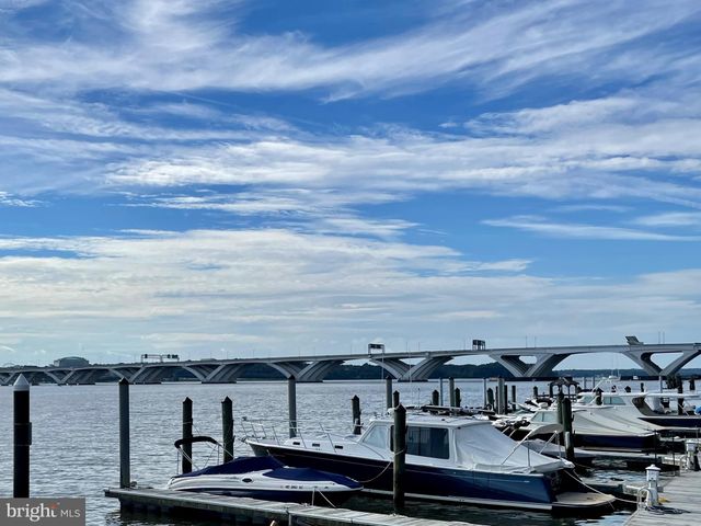 $1,030,000 | 421 Wilkes Street, Alexandria, VA 22314