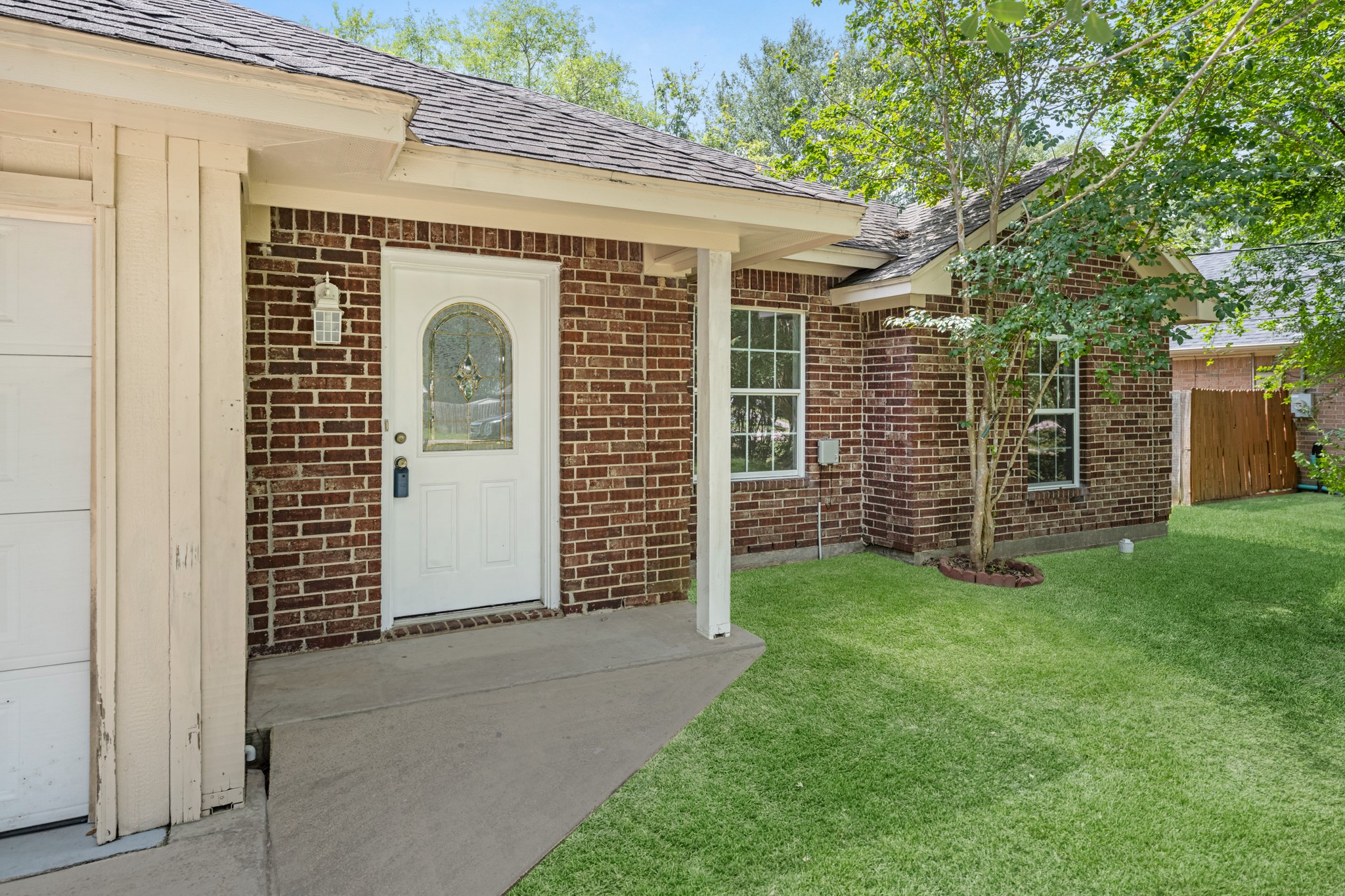 1002 Shell Avenue Cleveland, TX 77327 - Photo 3 of 25