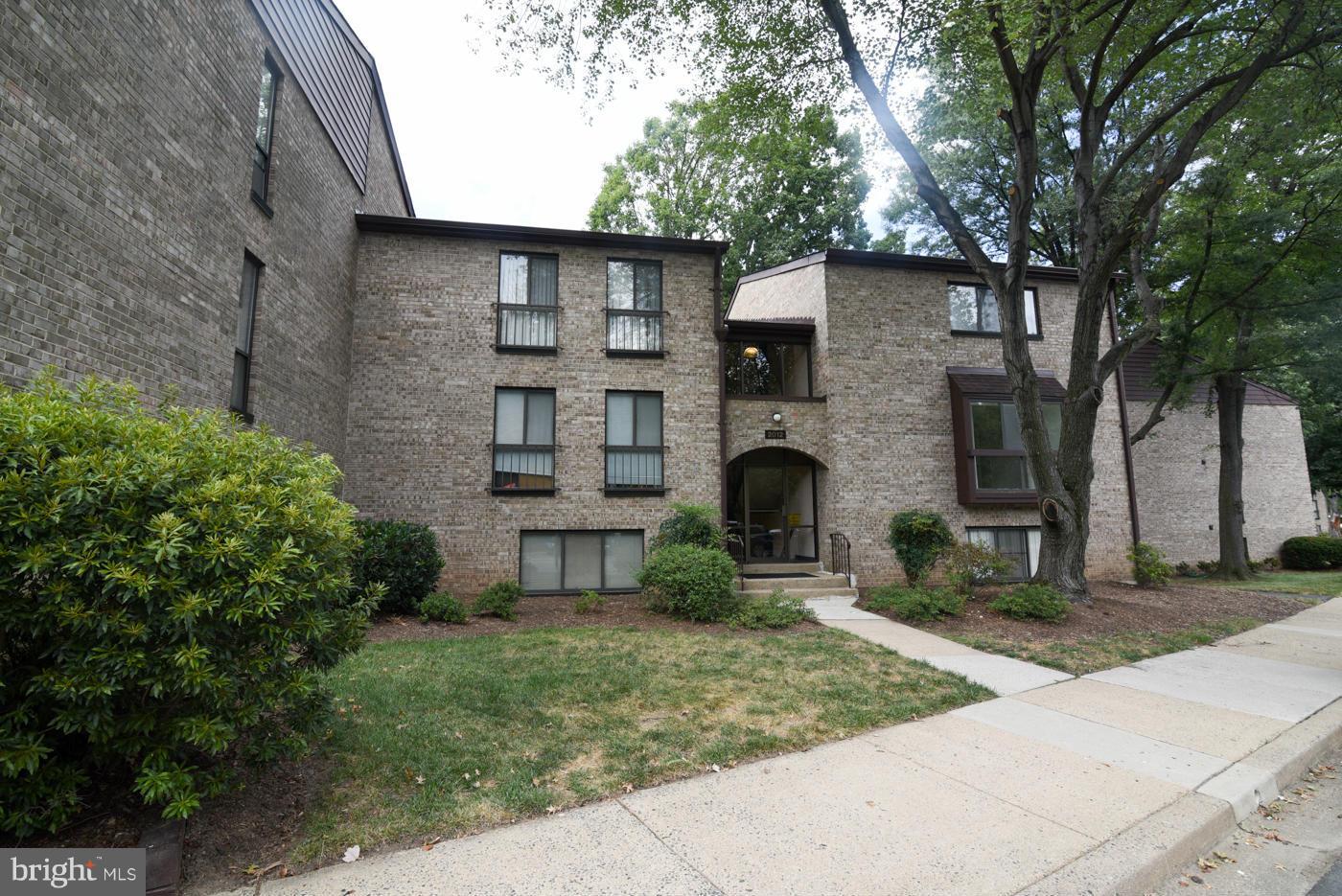 2012 Colts Neck Road, Unit 12A Reston, VA 20191 - Photo 1 of 26 Exterior (Front)