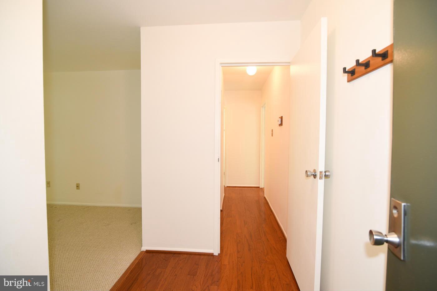 2012 Colts Neck Road, Unit 12A Reston, VA 20191 - Photo 3 of 26 Entrance Hall