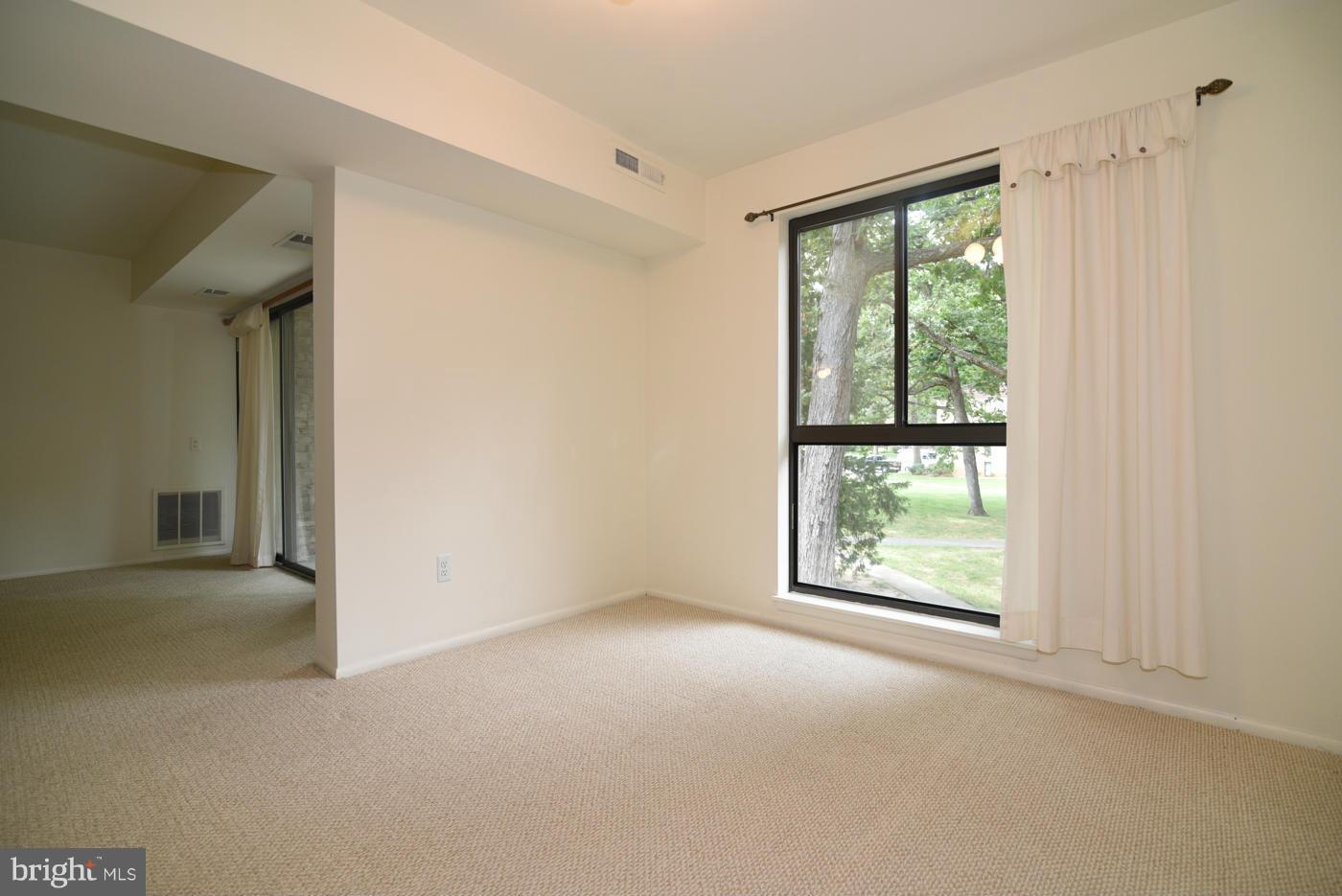 2012 Colts Neck Road, Unit 12A Reston, VA 20191 - Photo 8 of 26 Dining Room