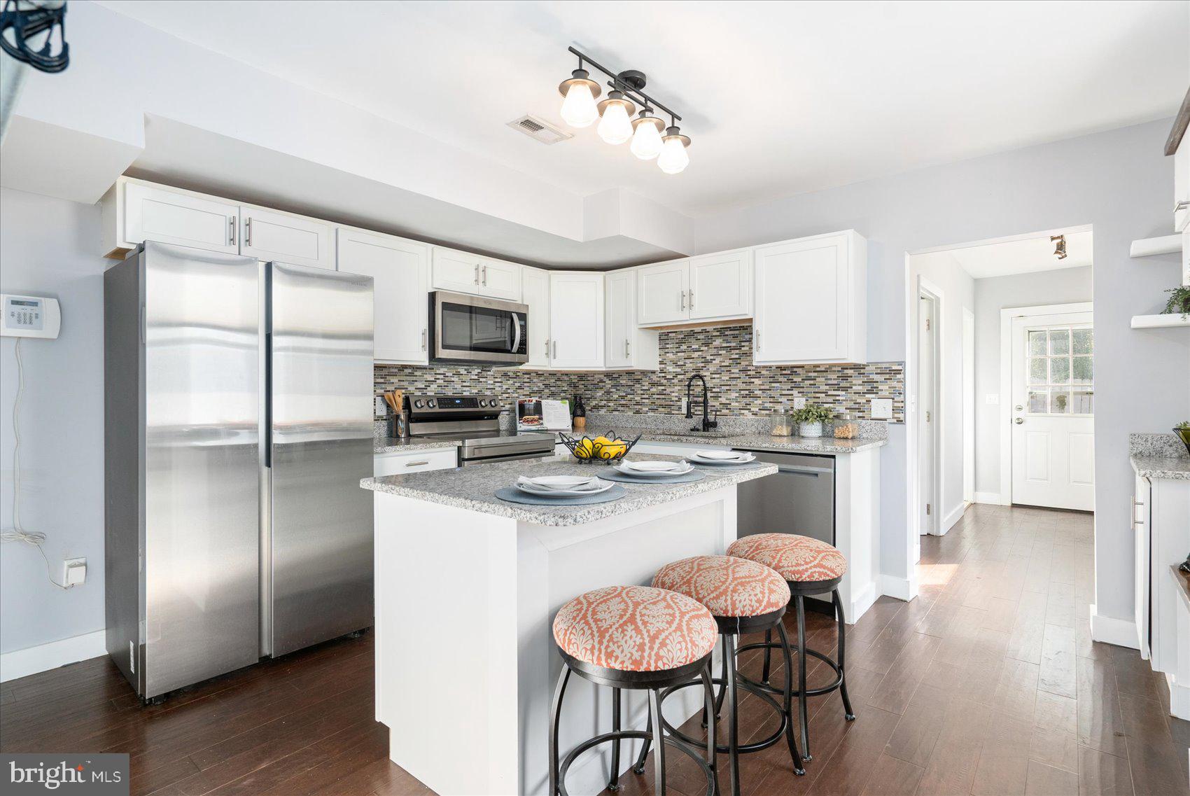 3643 Roland Avenue Baltimore, MD 21211 - Photo 13 of 41 Gallery Image 13