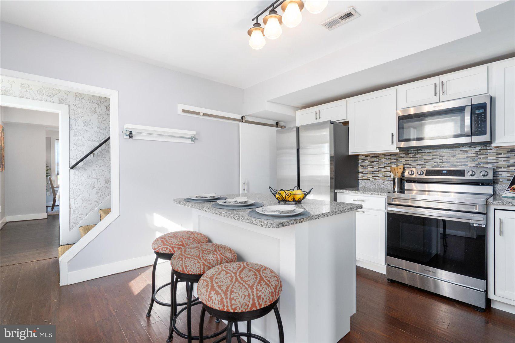3643 Roland Avenue Baltimore, MD 21211 - Photo 14 of 41 Gallery Image 14