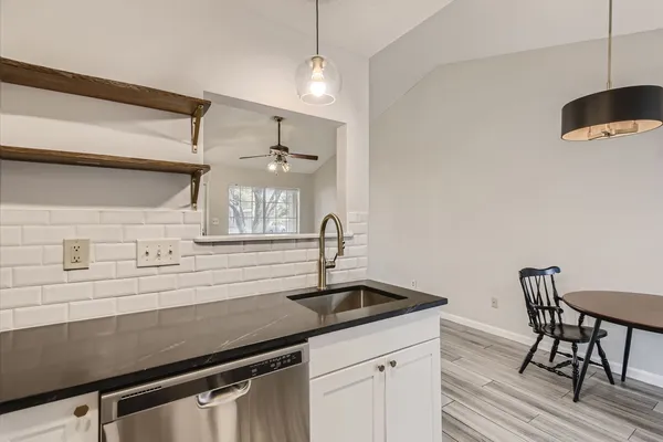 $1,650 | 1015 East Yager Lane, Unit 141, Austin, TX 78753