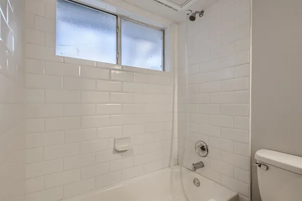 $1,650 | 1015 East Yager Lane, Unit 141, Austin, TX 78753