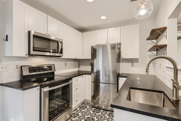 $1,650 | 1015 East Yager Lane, Unit 141, Austin, TX 78753