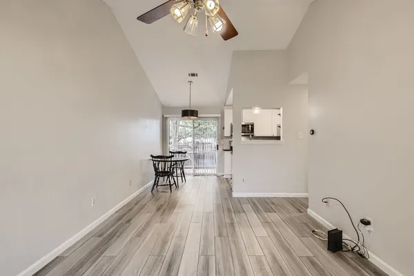 $1,650 | 1015 East Yager Lane, Unit 141, Austin, TX 78753