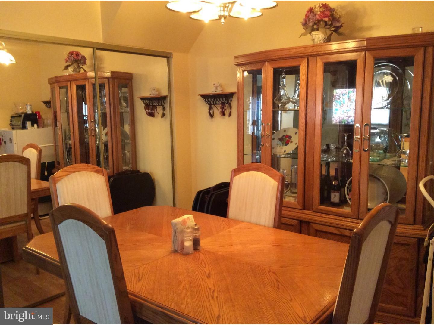 9362 Neil Road, Unit B Philadelphia, PA 19115 - Photo 5 of 21 Dining Room
