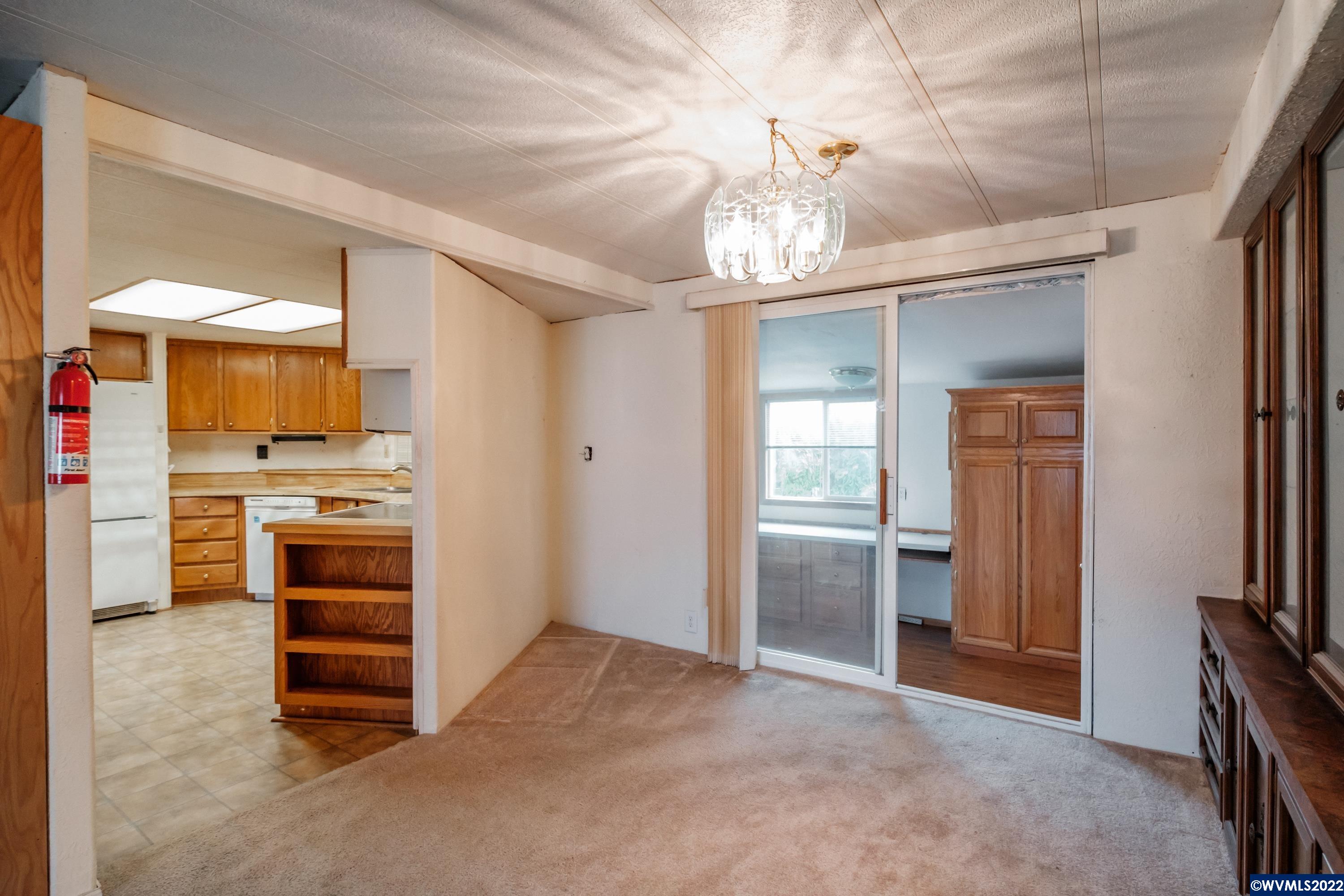 5422 Portland Road Northeast, Unit 140 Salem, OR 97305 - Photo 9 of 42