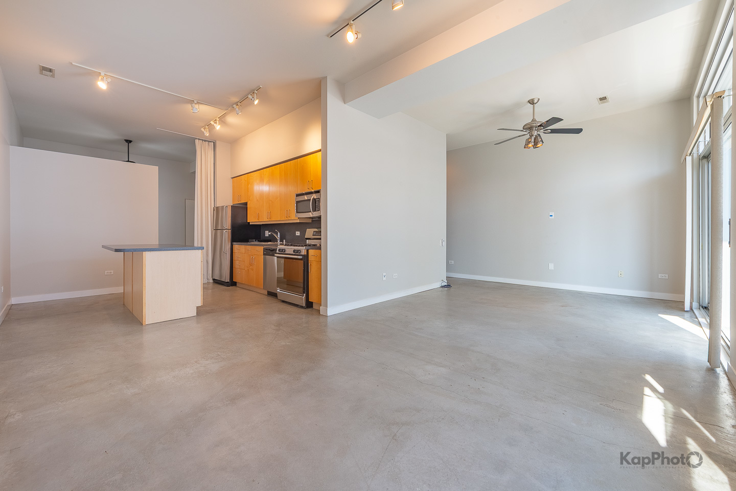 939 West Madison Street, Unit 403 Chicago, IL 60607 - Photo 14 of 27