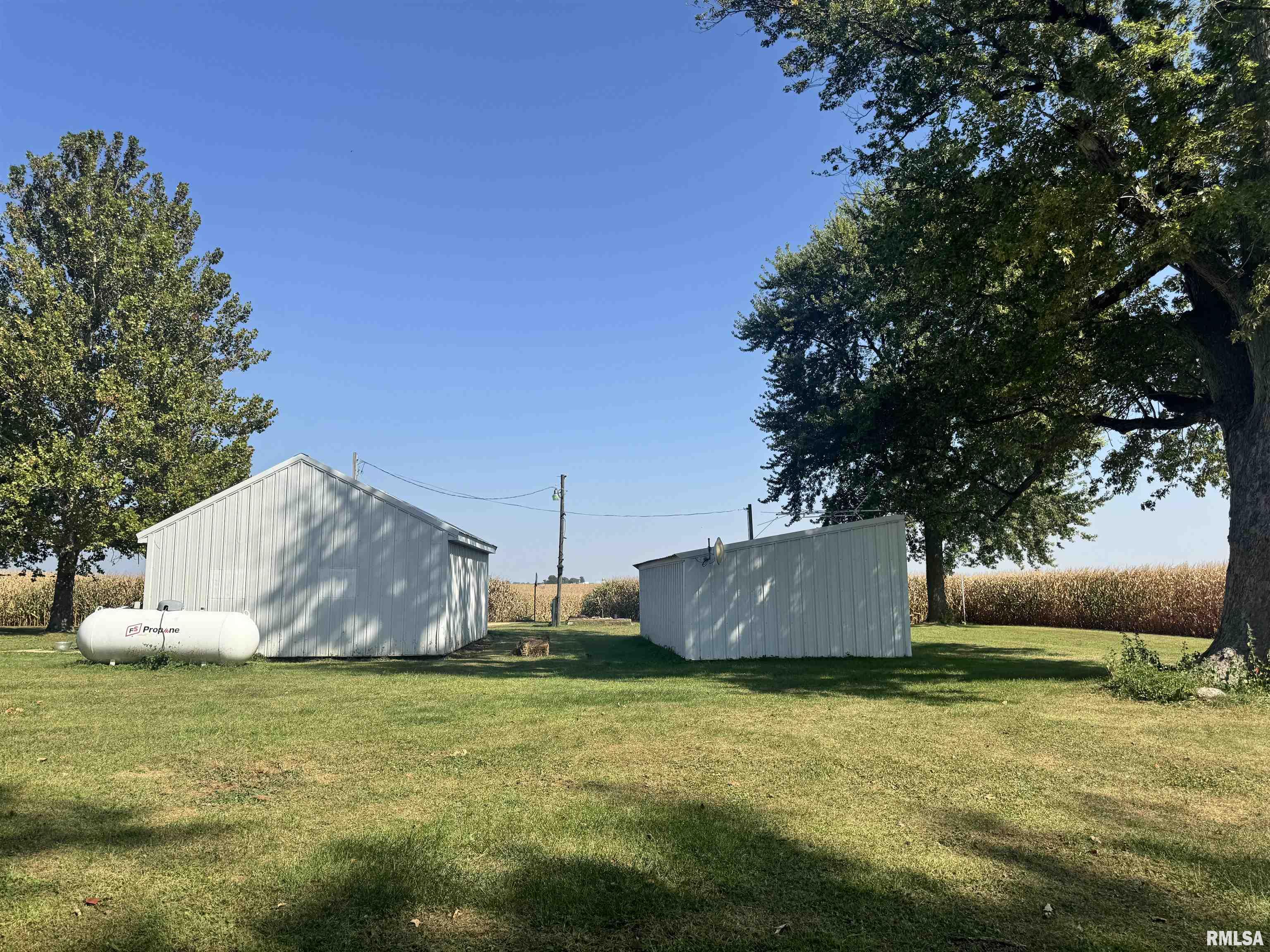 5515 Bunker Hill Road Fulton, IL 61252 - Photo 7 of 31