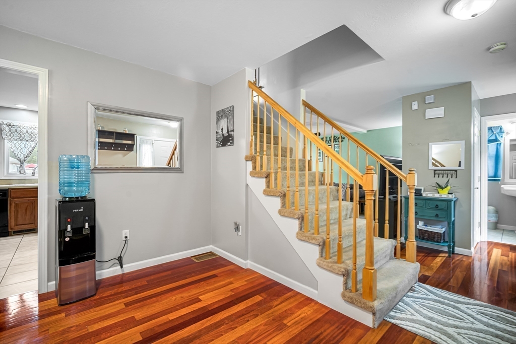 1572 Sumner Avenue Springfield, MA 01118 - Photo 15 of 33 Gallery Image 15