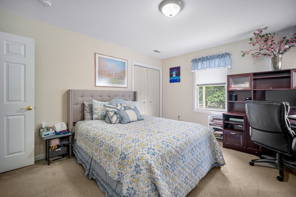 1572 Sumner Avenue Springfield, MA 01118 - Photo 17 of 33 Gallery Image 17