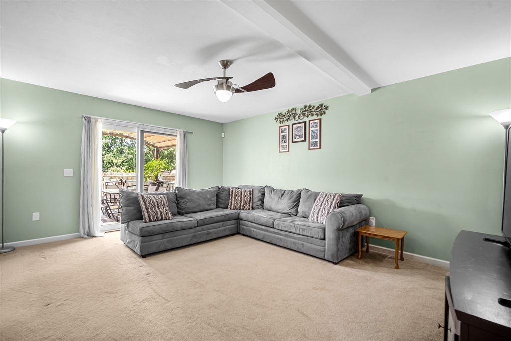 1572 Sumner Avenue Springfield, MA 01118 - Photo 4 of 33 Gallery Image 4