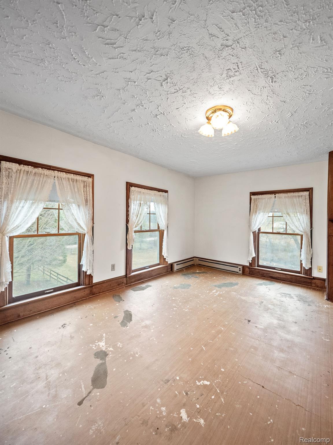 3905 North Eager Road Howell, MI 48855 - Photo 26 of 52 Gallery Image 26