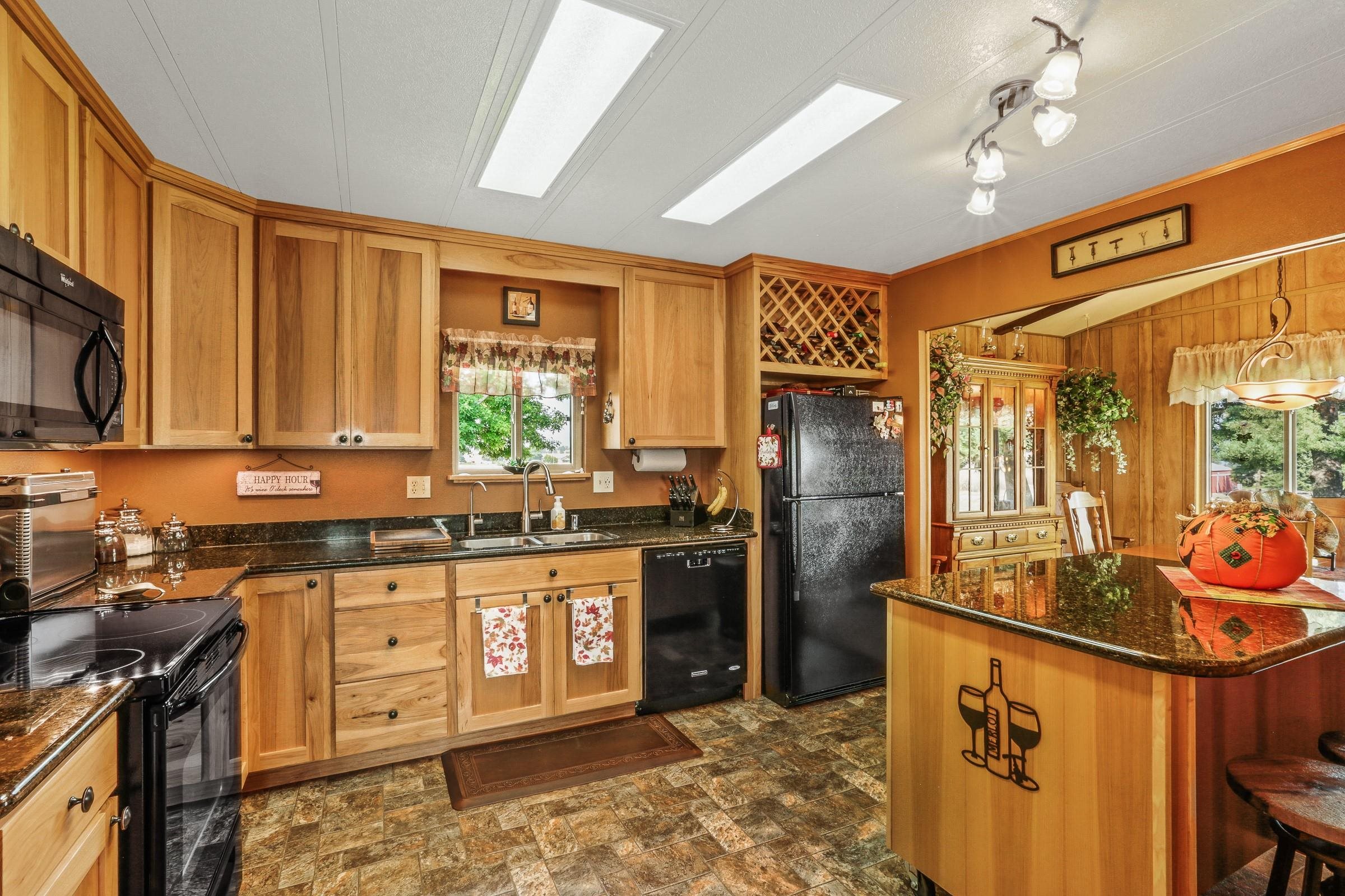 7124 East Uhlig Road Spokane, WA 99217 - Photo 7 of 37