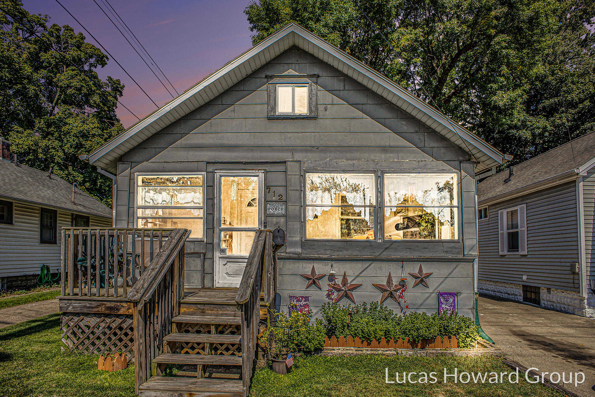 712 Lenore Avenue Lansing, MI 48910 - Photo 1 of 19 3--