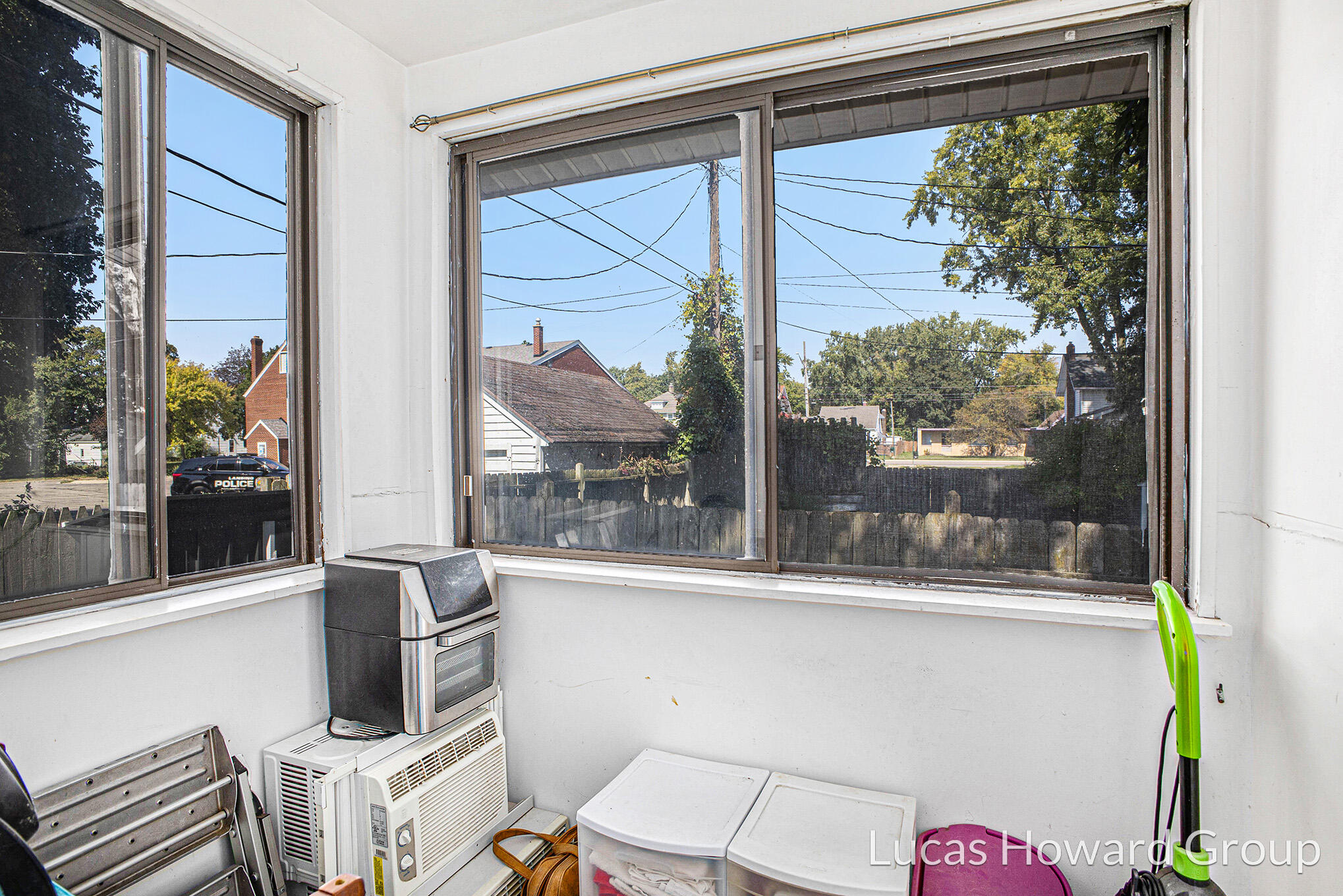 712 Lenore Avenue Lansing, MI 48910 - Photo 10 of 19 8