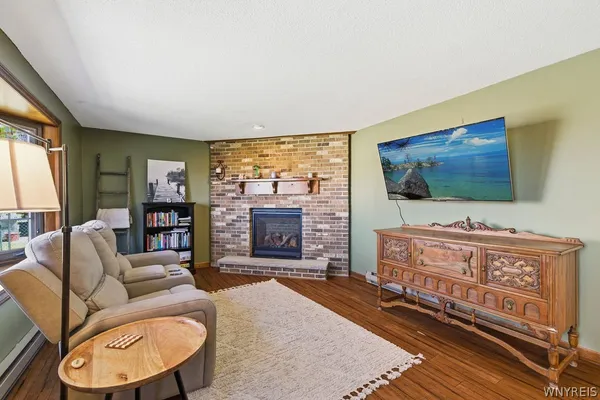 $379,900 | 3662 Woodhaven Circle, Hamburg, NY 14075