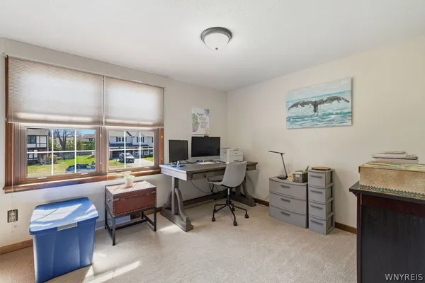 $379,900 | 3662 Woodhaven Circle, Hamburg, NY 14075