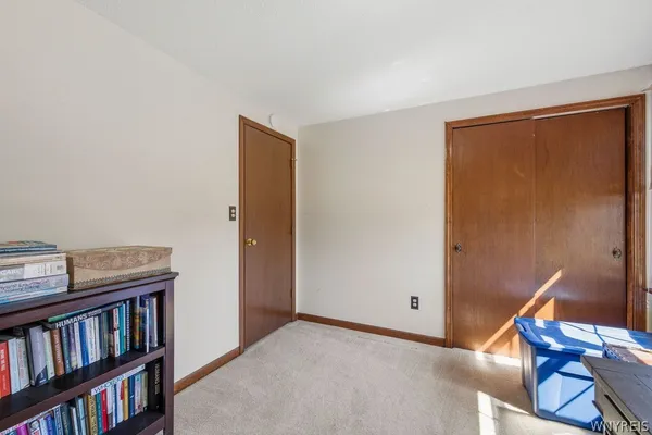 $379,900 | 3662 Woodhaven Circle, Hamburg, NY 14075