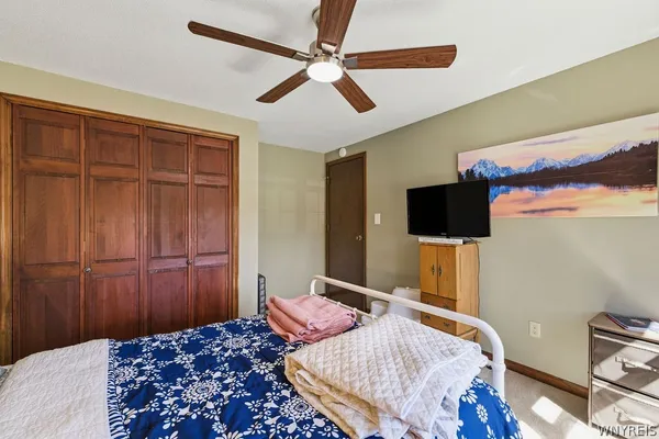 $379,900 | 3662 Woodhaven Circle, Hamburg, NY 14075