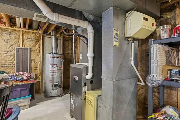 $379,900 | 3662 Woodhaven Circle, Hamburg, NY 14075