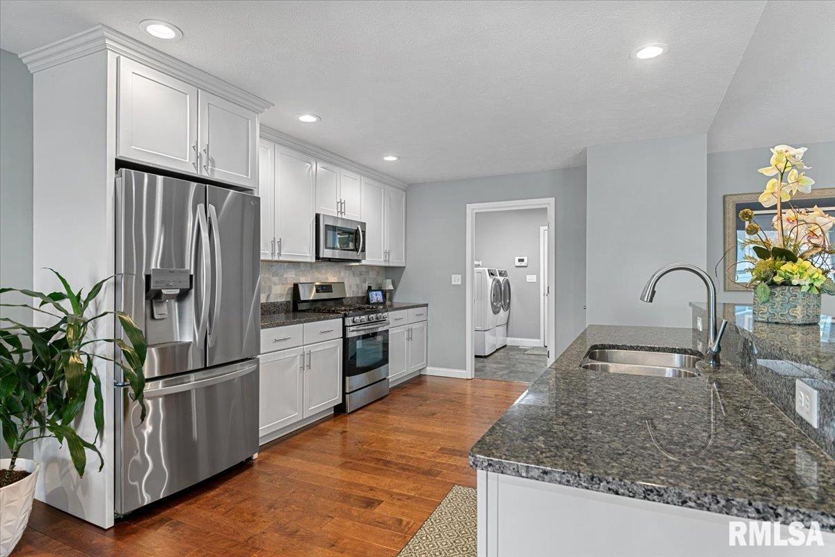 536 Karen Rose Drive Rochester, IL 62563 - Photo 13 of 41