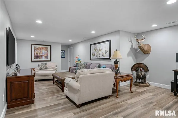 $384,900 | 536 Karen Rose Drive, Rochester, IL 62563