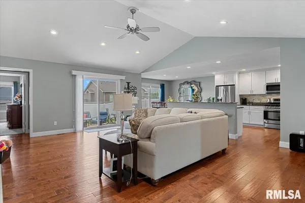 $384,900 | 536 Karen Rose Drive, Rochester, IL 62563