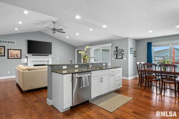 $384,900 | 536 Karen Rose Drive, Rochester, IL 62563