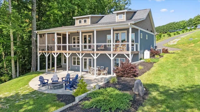 $900,000 | 220 Robin Lane, Semora, NC 27343