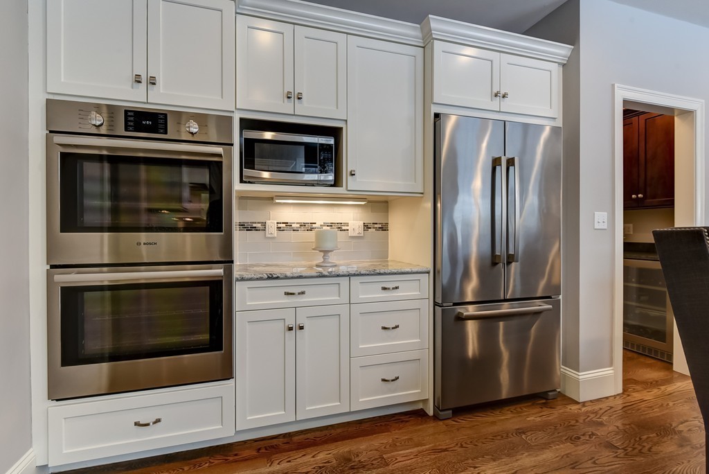 33 Erik Road Medfield, MA 02052 - Photo 6 of 21 Gallery Image 6