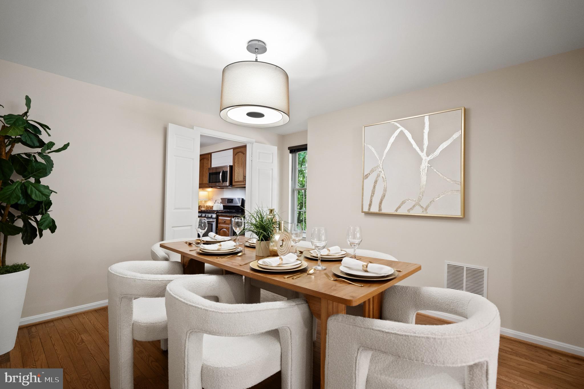 8943 Park Forest Drive Springfield, VA 22152 - Photo 16 of 74 Dining room