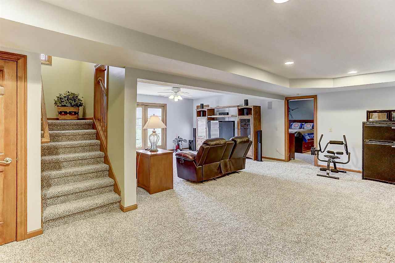 500 Hunters Ridge Auburn, IN 46706 - Photo 25 of 36 Gallery Image 25