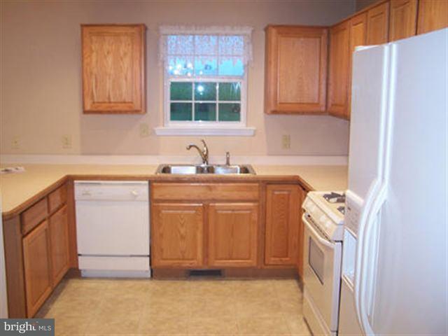 4999 Graybill Road York, PA 17408 - Photo 6 of 10