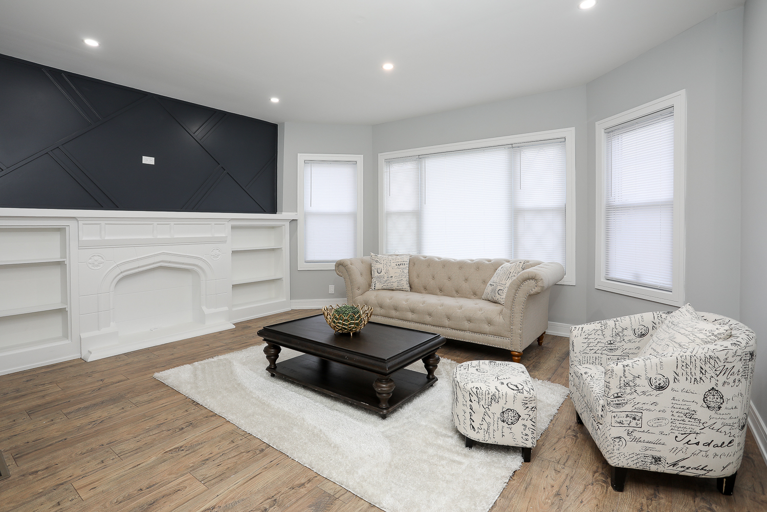 9046 South Racine Avenue Chicago, IL 60620 - Photo 2 of 39 Gallery Image 2