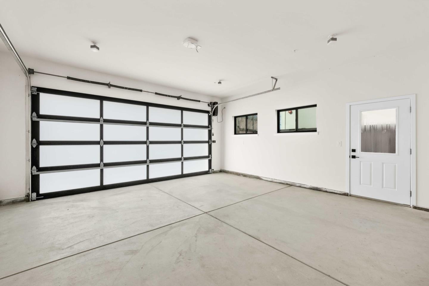 1766 Wagner Avenue Mountain View, CA 94043 - Photo 32 of 38 a view of an empty room with a window
