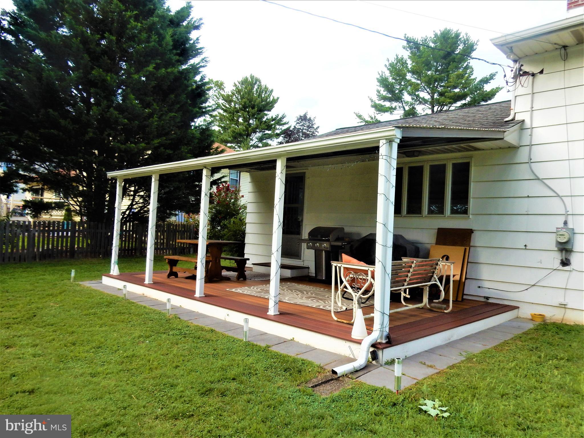136 Harding Road Southampton, PA 18966 - Photo 22 of 26 Covered Deck