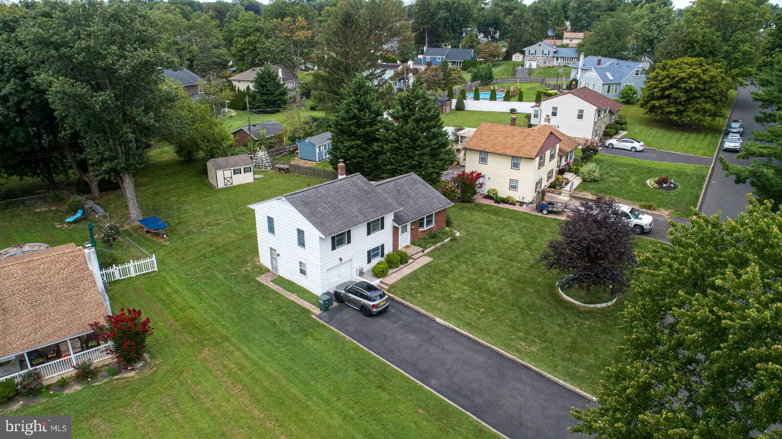 136 Harding Road Southampton, PA 18966 - Photo 24 of 26 Drone