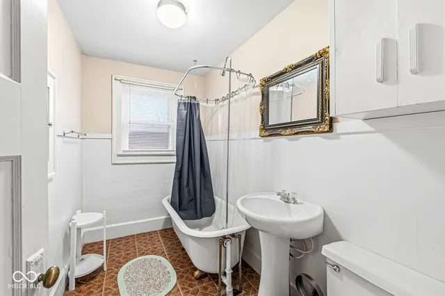 $199,000 | 630 North Gladstone Avenue, Indianapolis, IN 46201