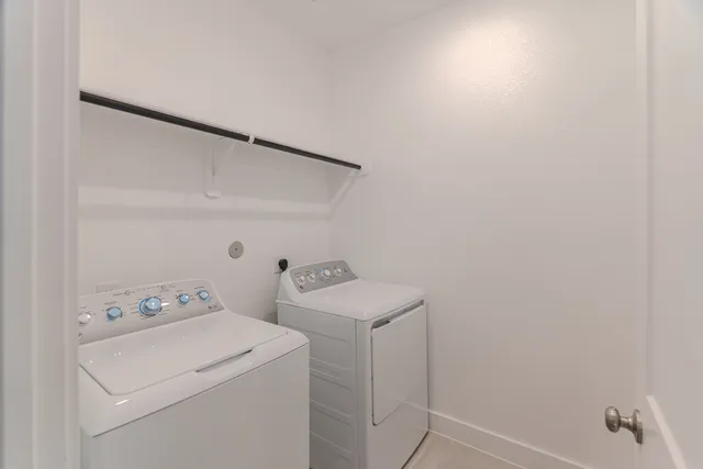 $2,100 | 112 Red Cascade Trail, Willis, TX 77318