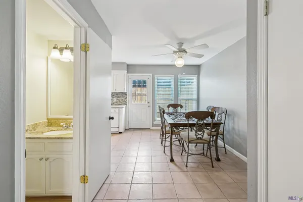 $168,900 | 12817 Country Ridge Avenue, Baton Rouge, LA 70816