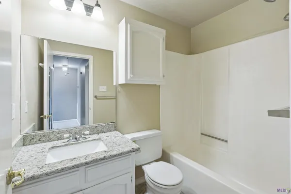$168,900 | 12817 Country Ridge Avenue, Baton Rouge, LA 70816