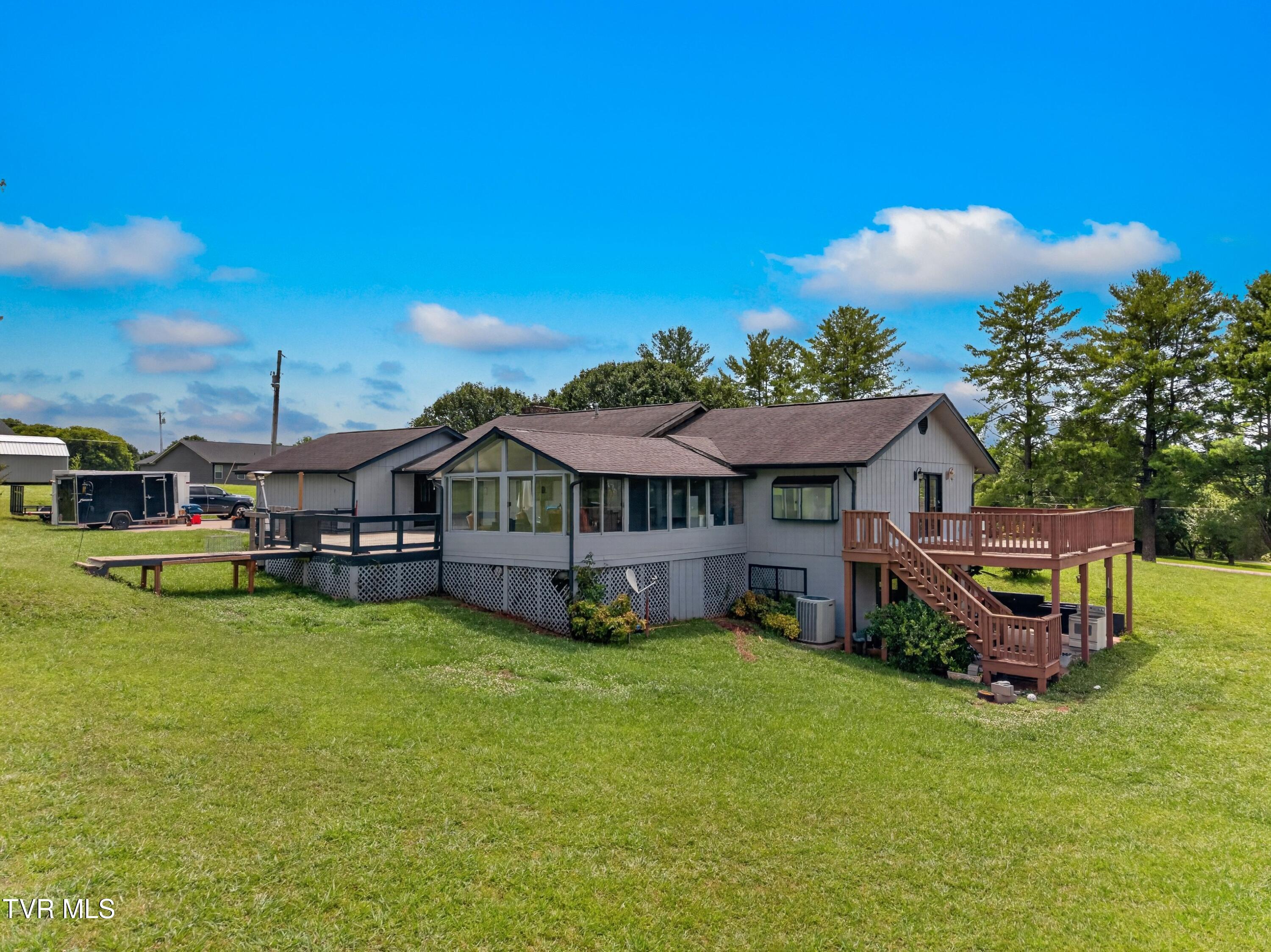 383 Cate Byrd Road Kodak, TN 37764 - Photo 47 of 51 044-383CateByrdRoad-Kodak-TN-37764-SMALL