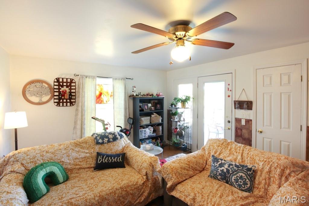 385 Woods Farm Road Sullivan, MO 63080 - Photo 19 of 52