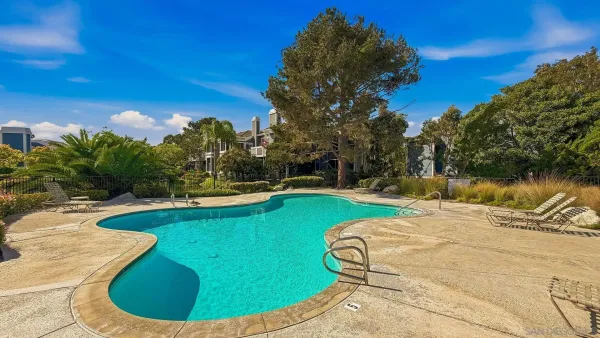 $875,000 | 20321 Tidepool Circle, Unit 205, Huntington Beach, CA 92646
